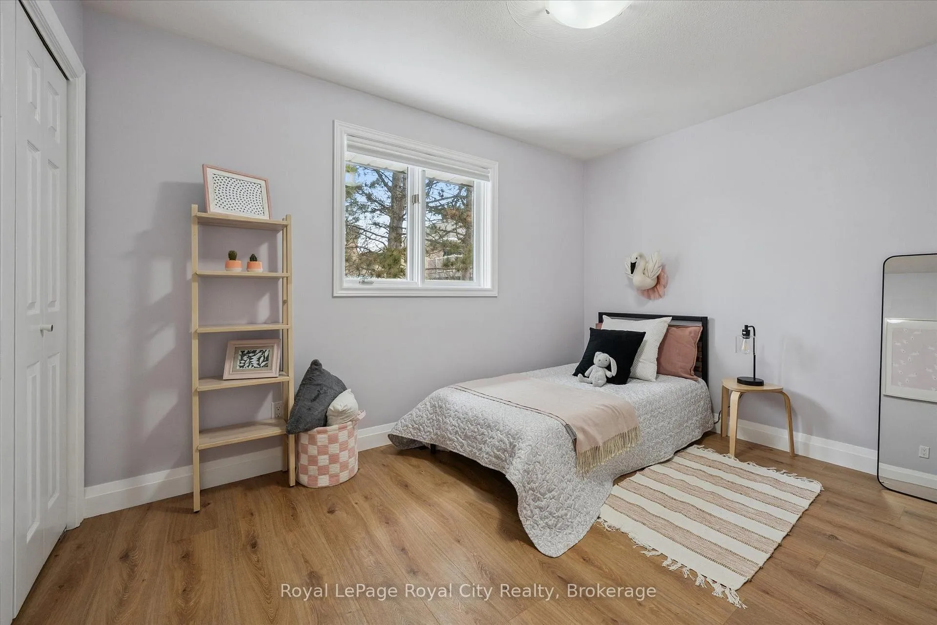 Photo 28 of 17 Trillium Court, Guelph, Kortright Hills — HOMEH
