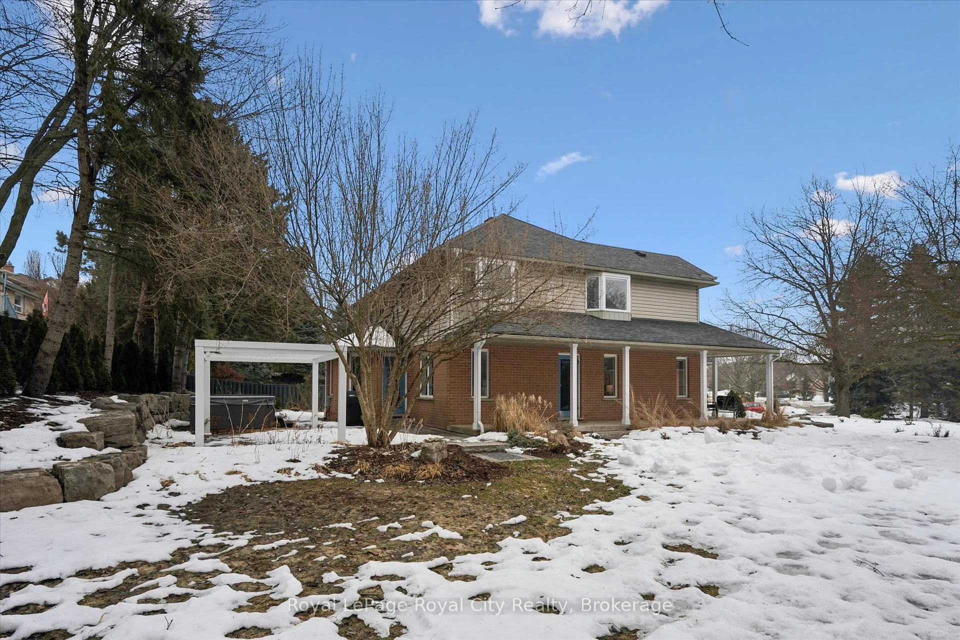 Photo 31 of 17 Trillium Court, Guelph, Kortright Hills — HOMEH