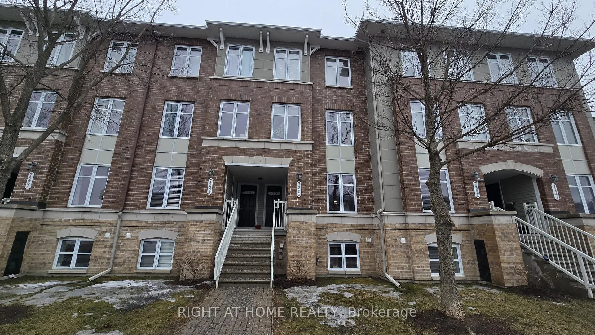 Photo 1 of Unit B, 730 Chapman Mills Drive, Ottawa, Barrhaven - Strandherd — HOMEH