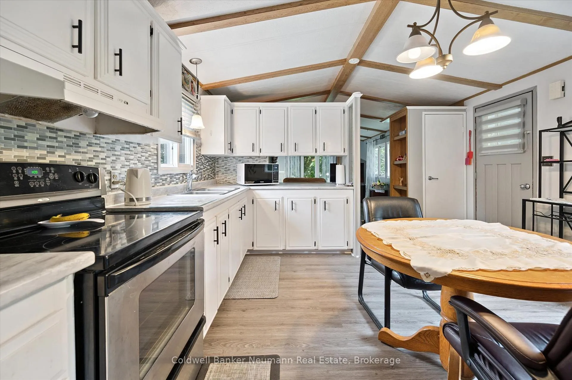 Photo 11 of Unit 93 Maple, 1294 Concession 8 Road, Hamilton, Rural Flamborough — HOMEH