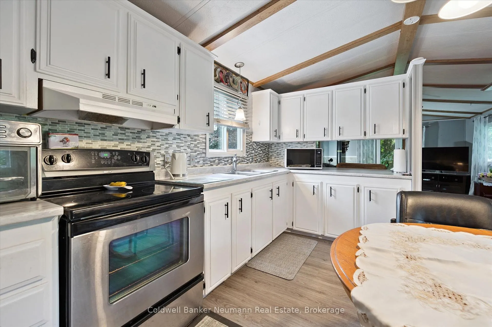 Photo 12 of Unit 93 Maple, 1294 Concession 8 Road, Hamilton, Rural Flamborough — HOMEH