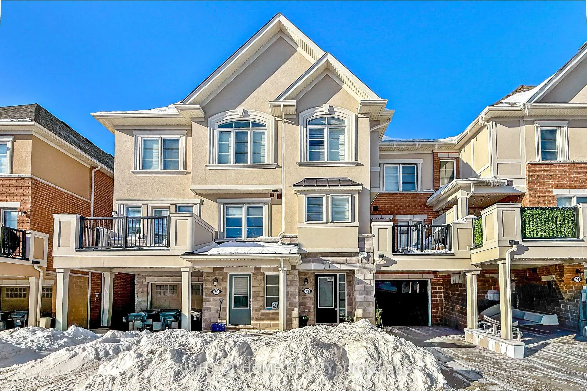 Photo 1 of 72 Ayers Crescent, Scarborough, Clairlea-Birchmount — HOMEH