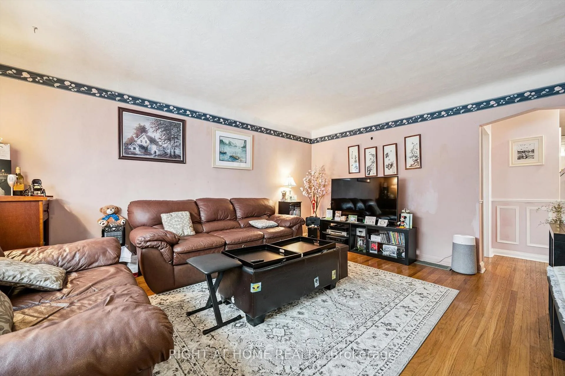 Photo 4 of 263 East 36th Street, Hamilton, Raleigh — HOMEH