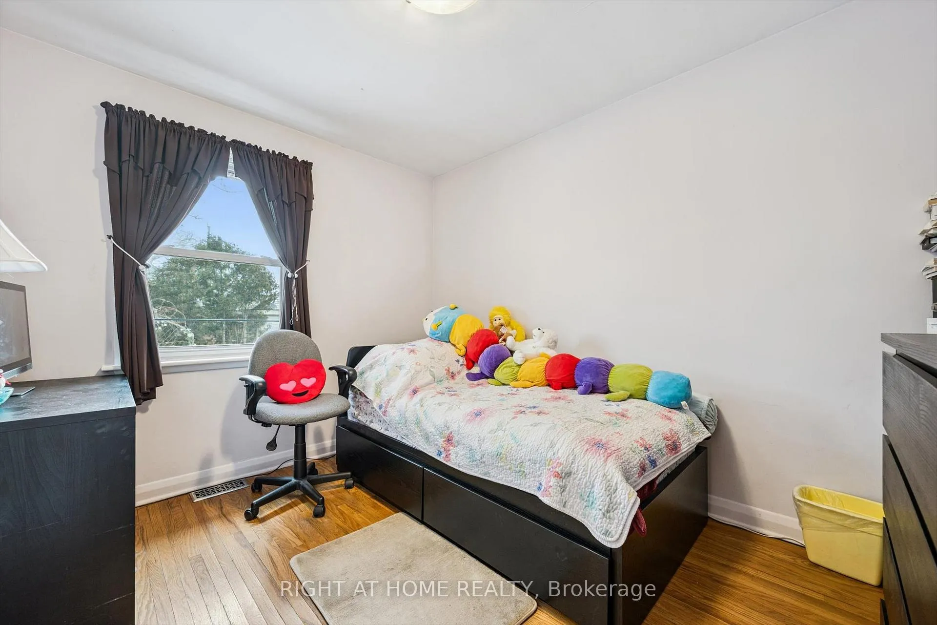 Photo 13 of 263 East 36th Street, Hamilton, Raleigh — HOMEH