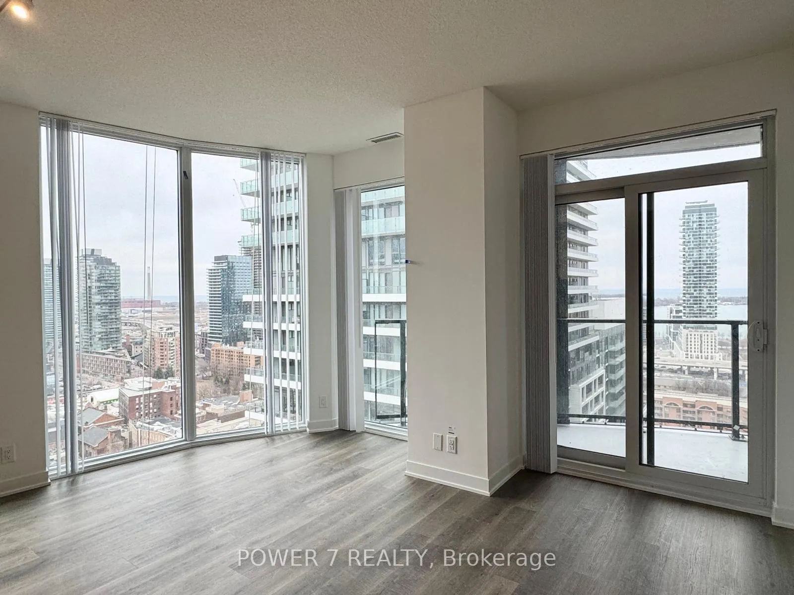 Photo 5 of Unit 2406, 180 Front Street E, Toronto, Moss Park — HOMEH