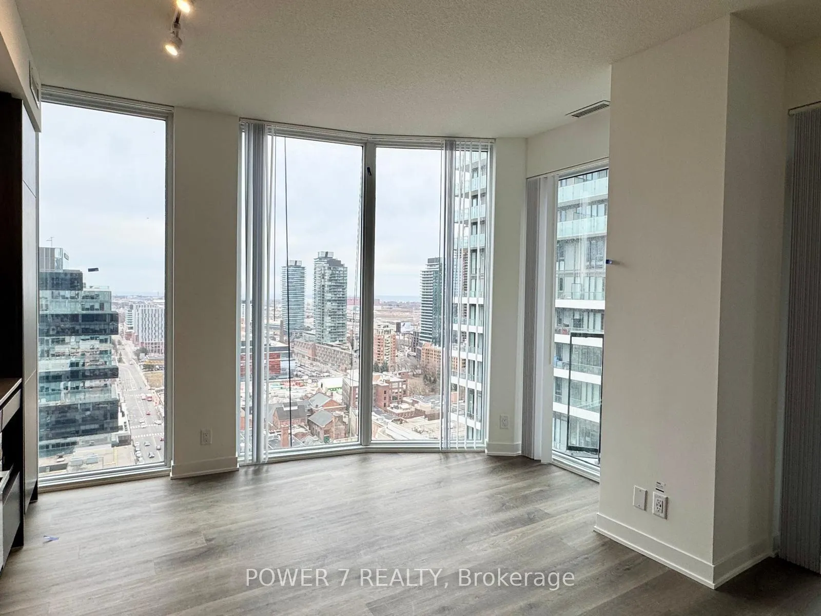 Photo 6 of Unit 2406, 180 Front Street E, Toronto, Moss Park — HOMEH