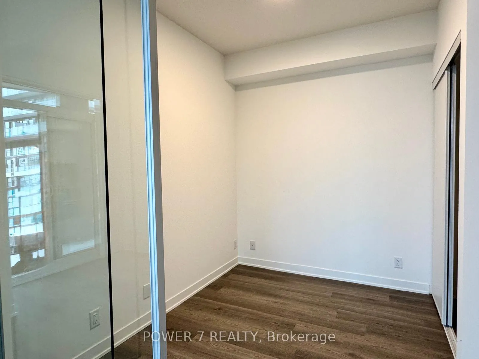 Photo 10 of Unit 2406, 180 Front Street E, Toronto, Moss Park — HOMEH