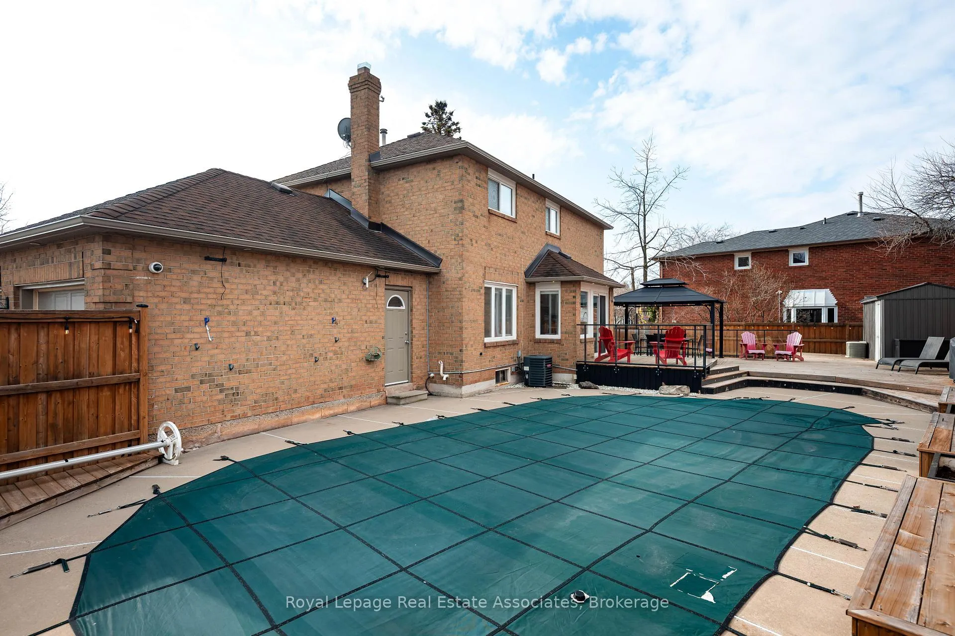 Photo 15 of 133 Mayla Drive, Oakville, River Oaks — HOMEH
