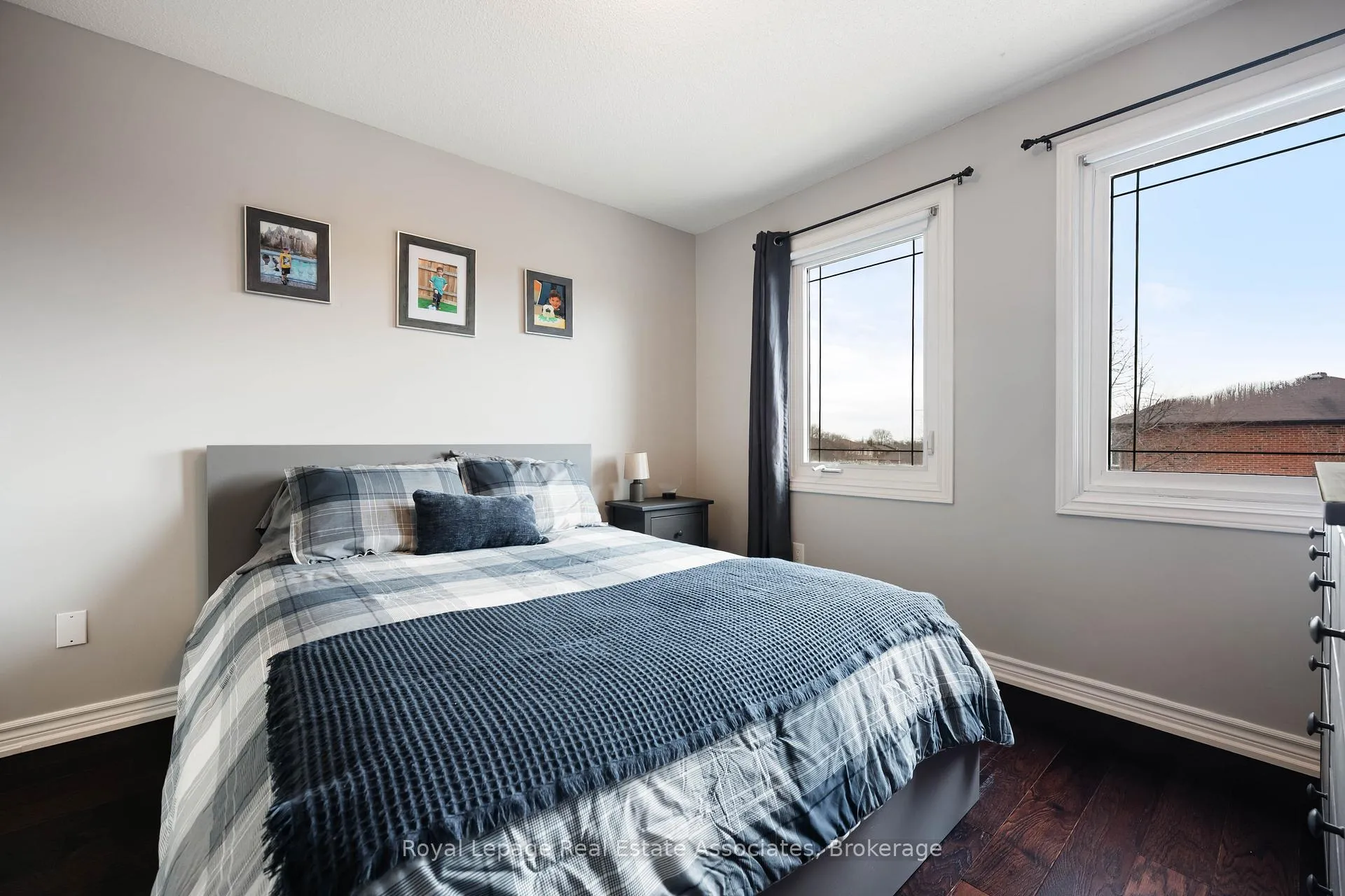 Photo 33 of 133 Mayla Drive, Oakville, River Oaks — HOMEH