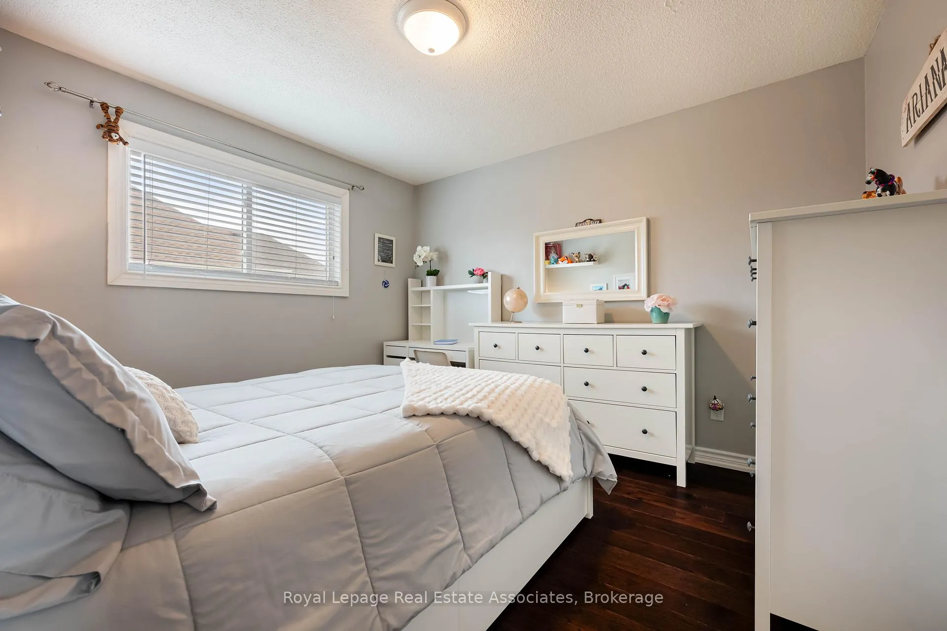 Photo 35 of 133 Mayla Drive, Oakville, River Oaks — HOMEH