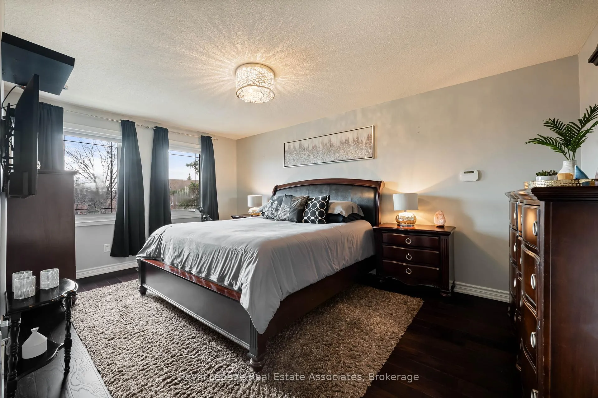 Photo 38 of 133 Mayla Drive, Oakville, River Oaks — HOMEH