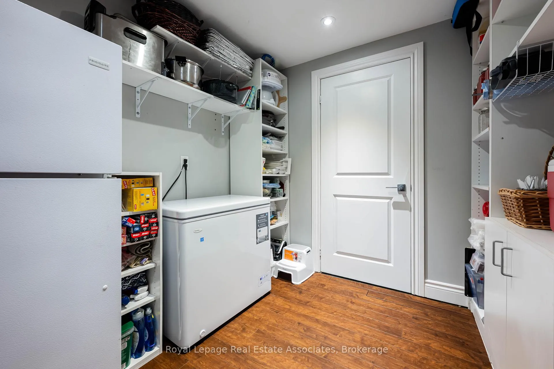Photo 43 of 133 Mayla Drive, Oakville, River Oaks — HOMEH