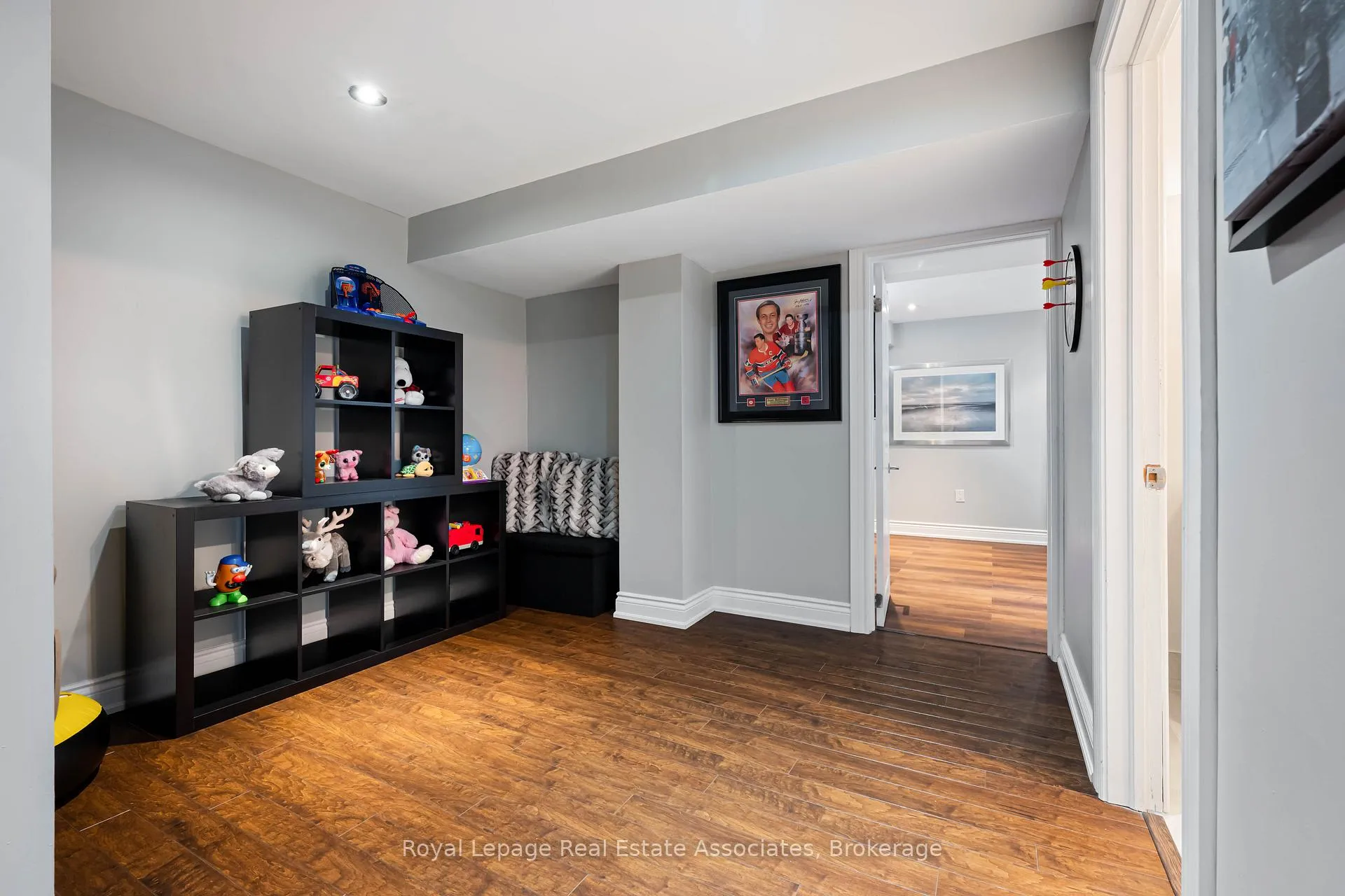 Photo 46 of 133 Mayla Drive, Oakville, River Oaks — HOMEH
