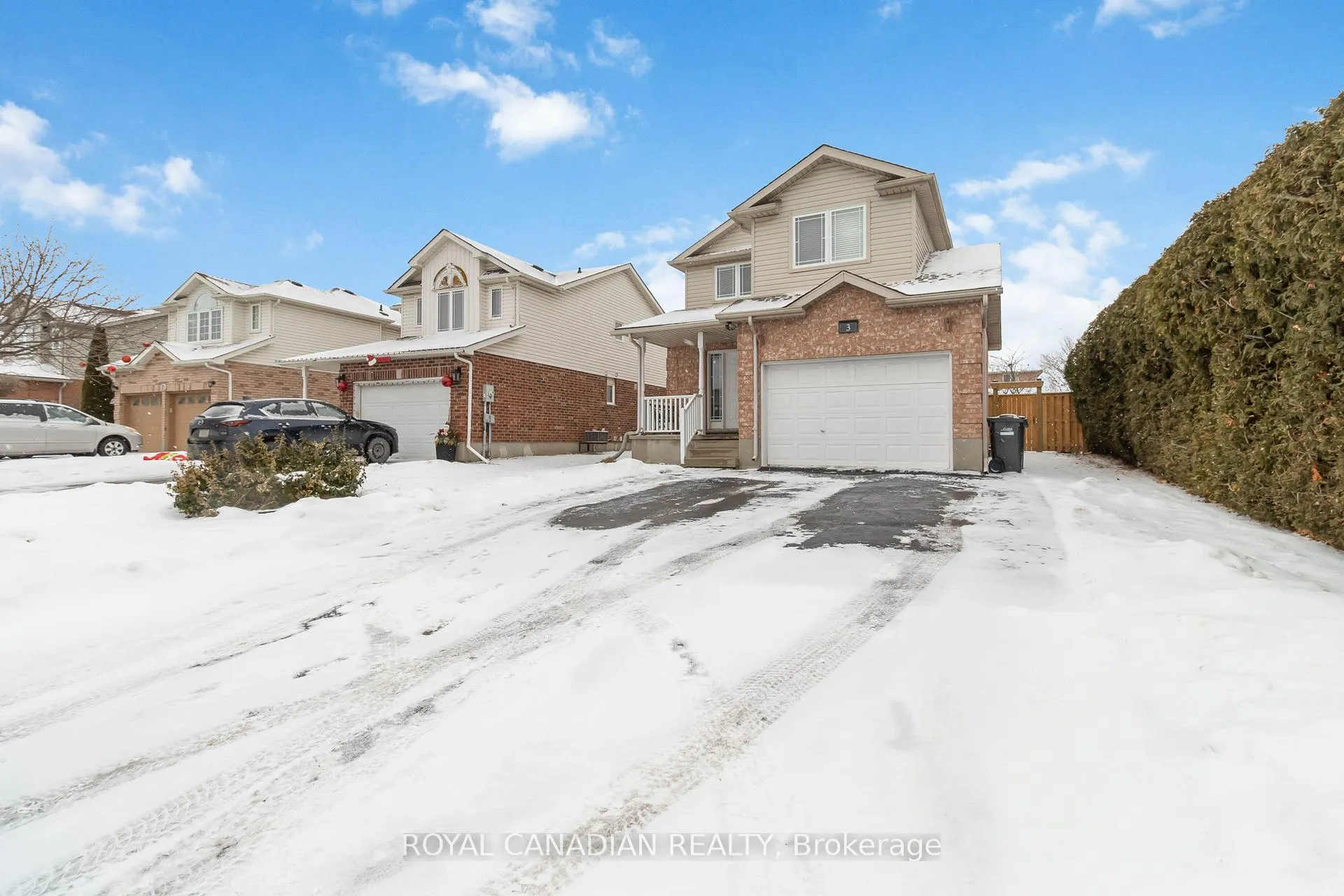 Photo 2 of 3 Melrose Place, Guelph, Willow West/Sugarbush/West Acres — HOMEH