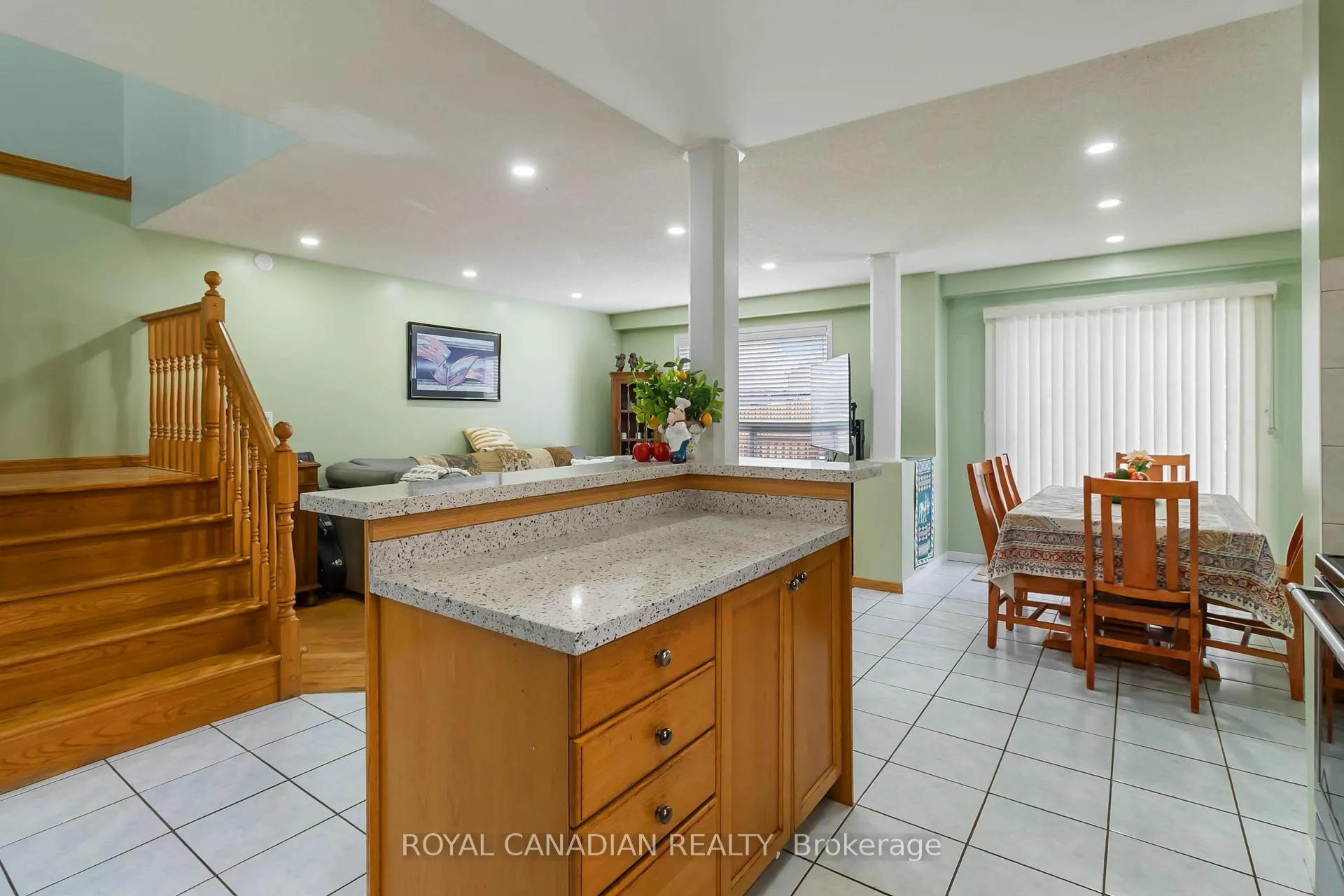 Photo 17 of 3 Melrose Place, Guelph, Willow West/Sugarbush/West Acres — HOMEH