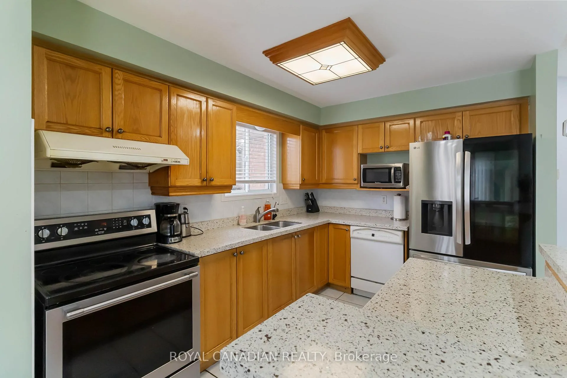 Photo 18 of 3 Melrose Place, Guelph, Willow West/Sugarbush/West Acres — HOMEH
