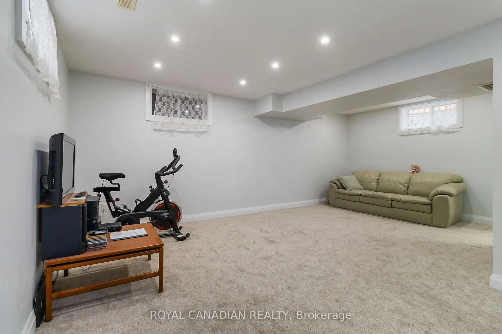 Photo 37 of 3 Melrose Place, Guelph, Willow West/Sugarbush/West Acres — HOMEH