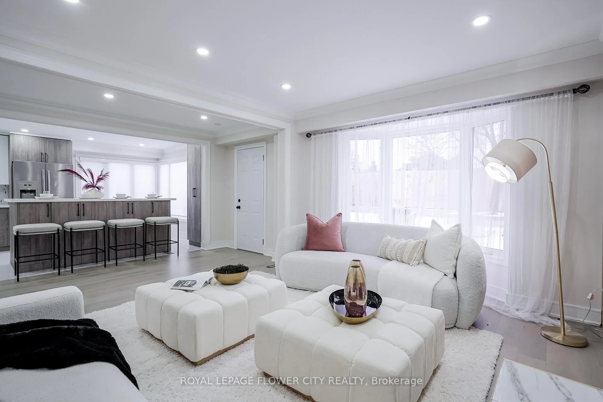 Photo 7 of 56 Nantucket Crescent, Brampton, Westgate — HOMEH