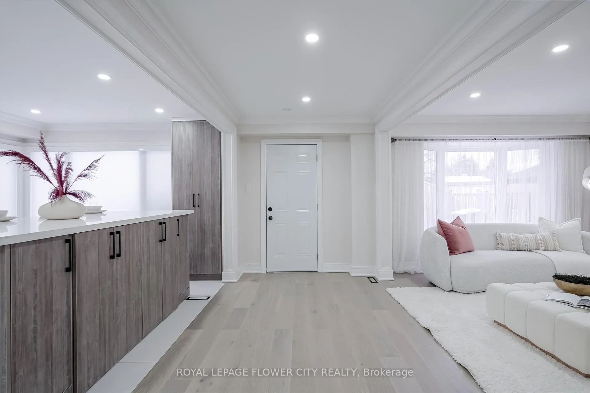 Photo 12 of 56 Nantucket Crescent, Brampton, Westgate — HOMEH