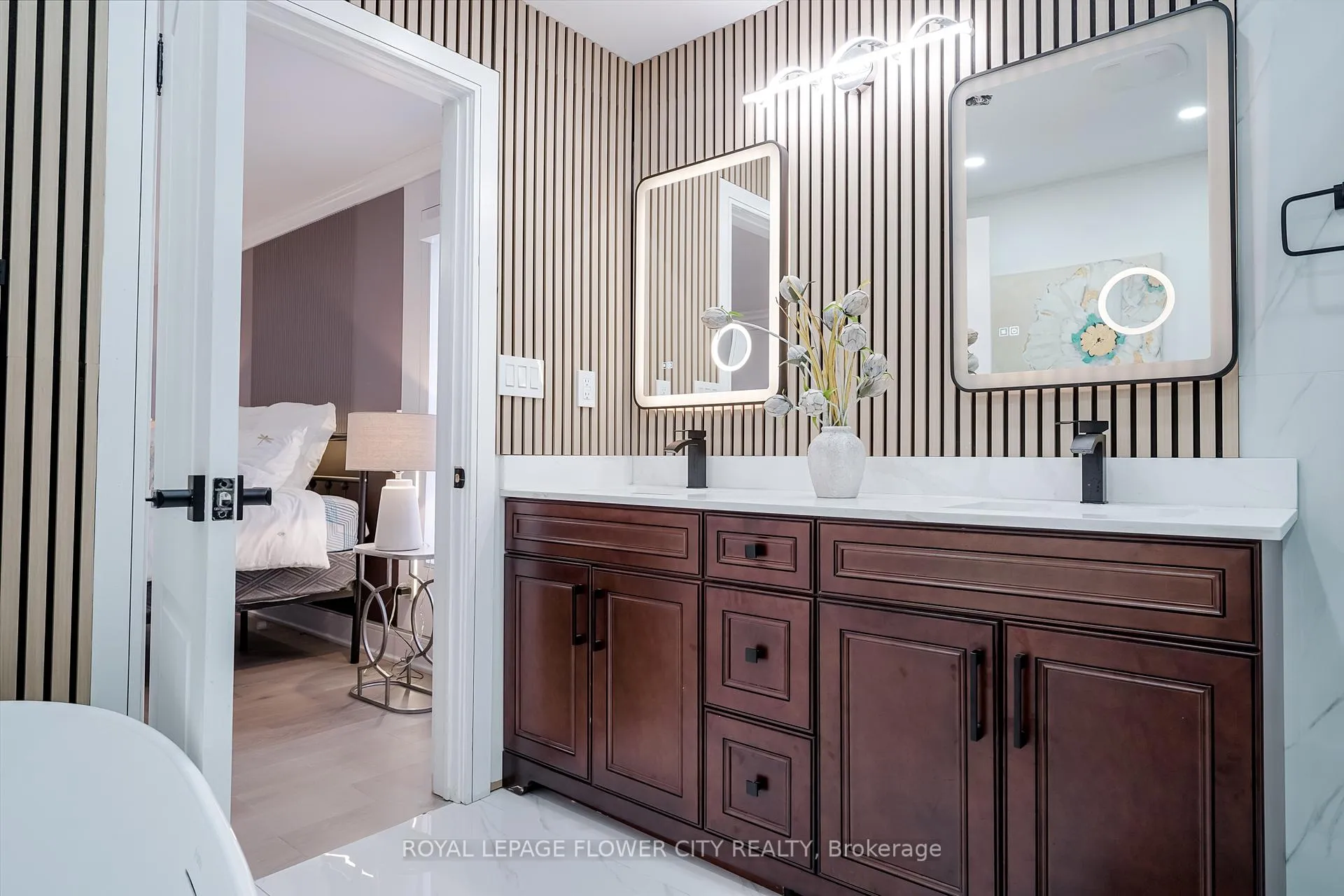 Photo 20 of 56 Nantucket Crescent, Brampton, Westgate — HOMEH