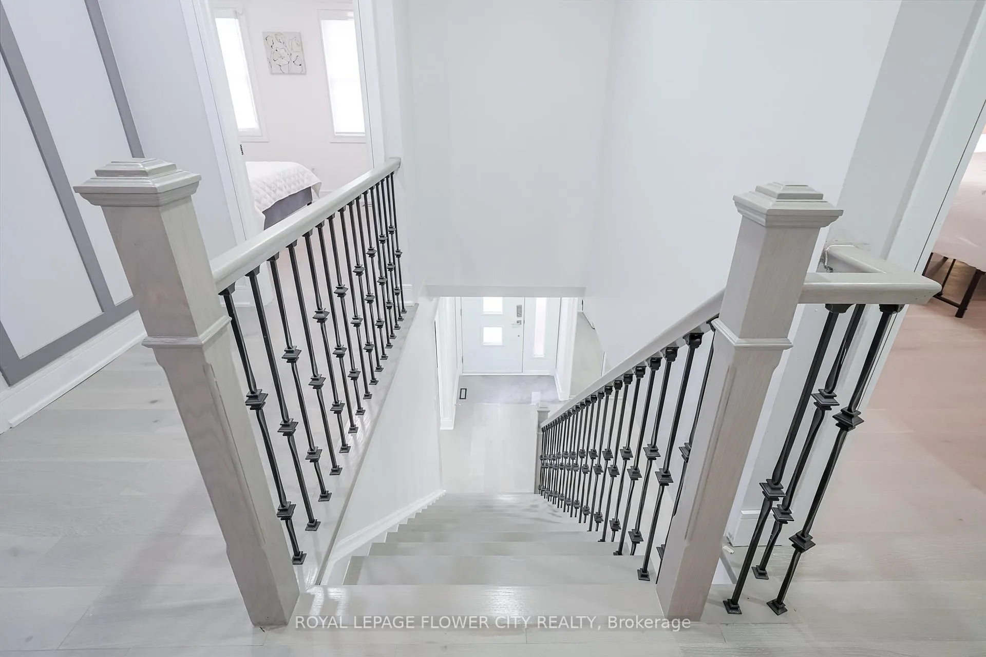 Photo 33 of 56 Nantucket Crescent, Brampton, Westgate — HOMEH