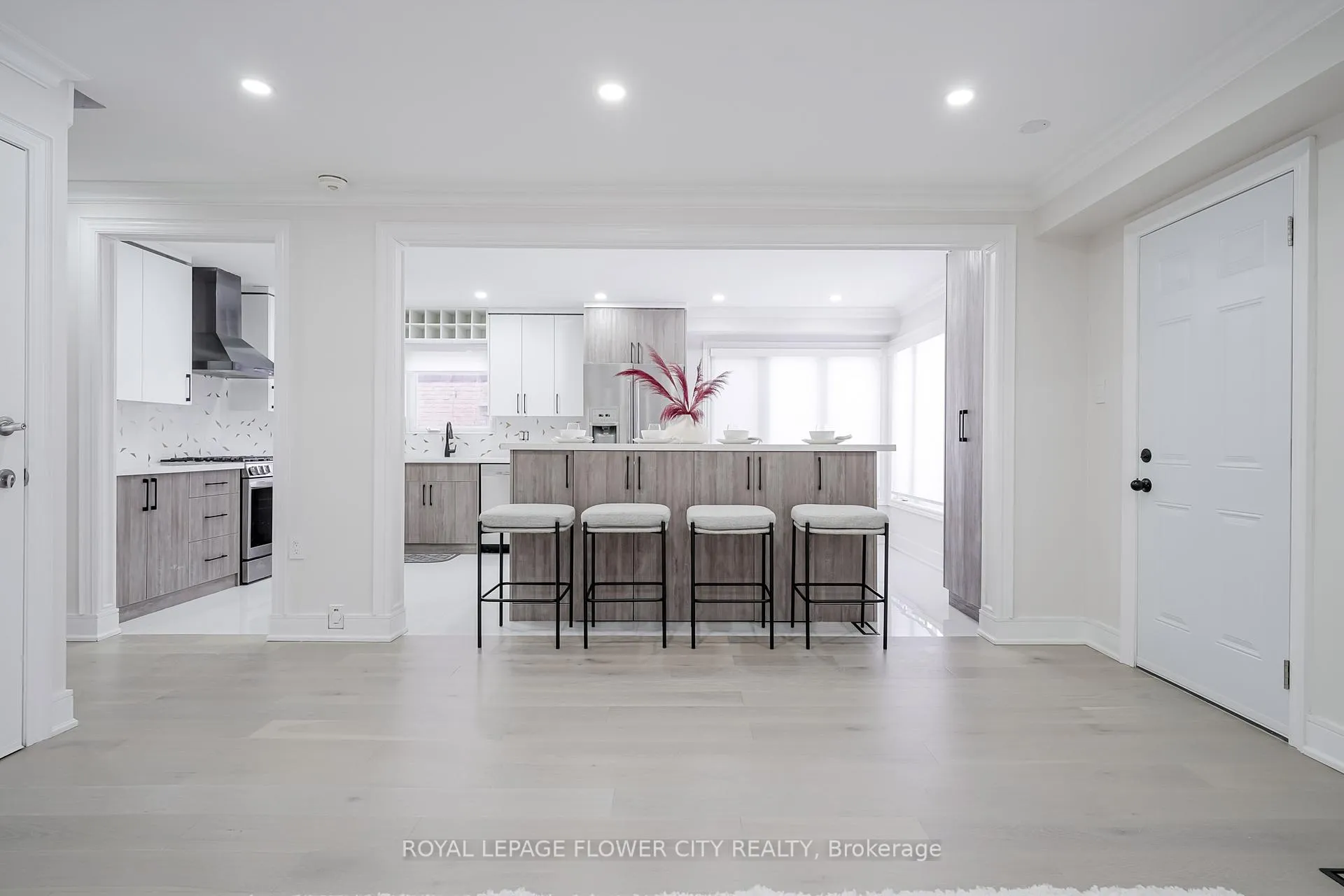 Photo 37 of 56 Nantucket Crescent, Brampton, Westgate — HOMEH