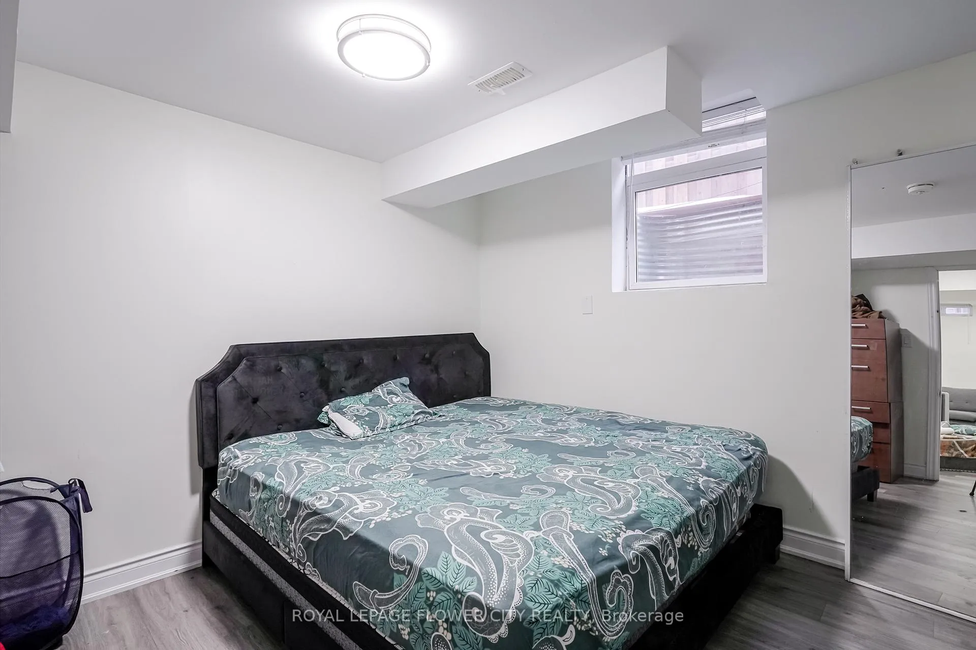 Photo 42 of 56 Nantucket Crescent, Brampton, Westgate — HOMEH