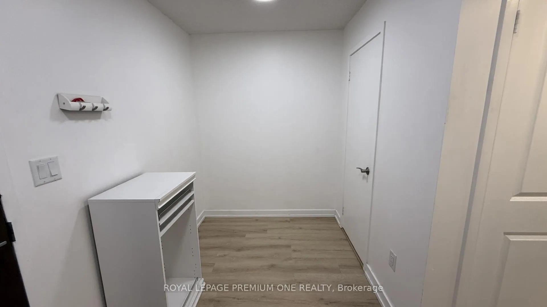 Photo 6 of Unit 909, 151 Dan Leckie Way, Toronto, Waterfront Communities — HOMEH