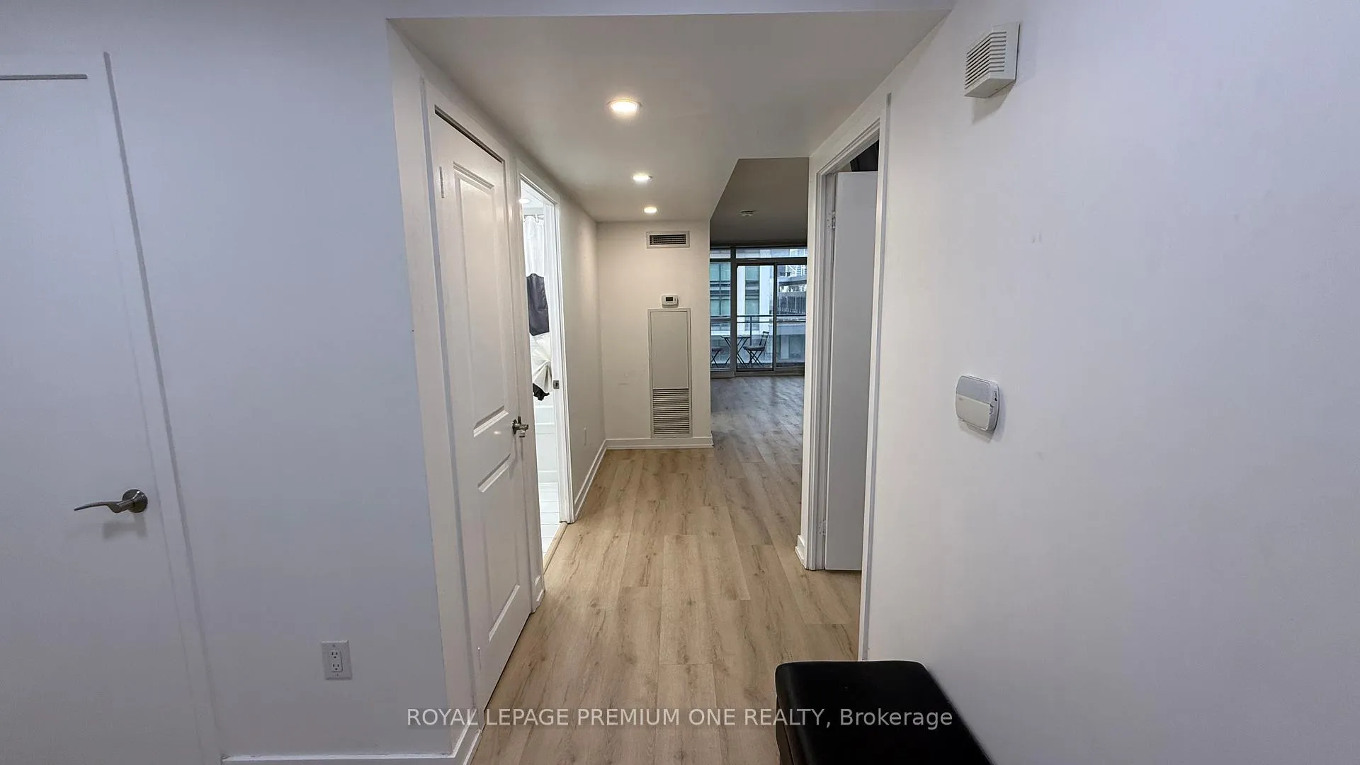 Photo 7 of Unit 909, 151 Dan Leckie Way, Toronto, Waterfront Communities — HOMEH