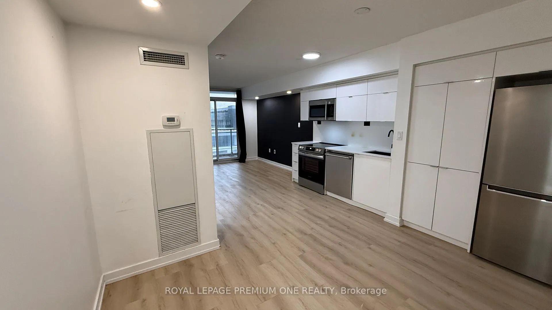 Photo 9 of Unit 909, 151 Dan Leckie Way, Toronto, Waterfront Communities — HOMEH