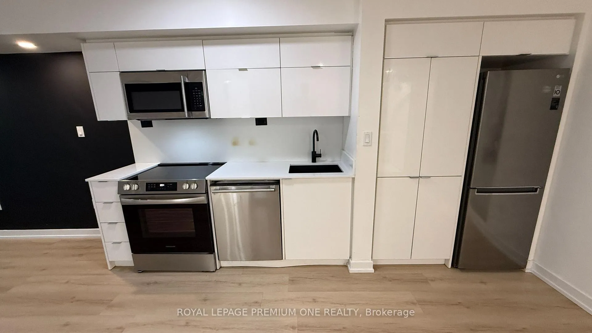 Photo 12 of Unit 909, 151 Dan Leckie Way, Toronto, Waterfront Communities — HOMEH