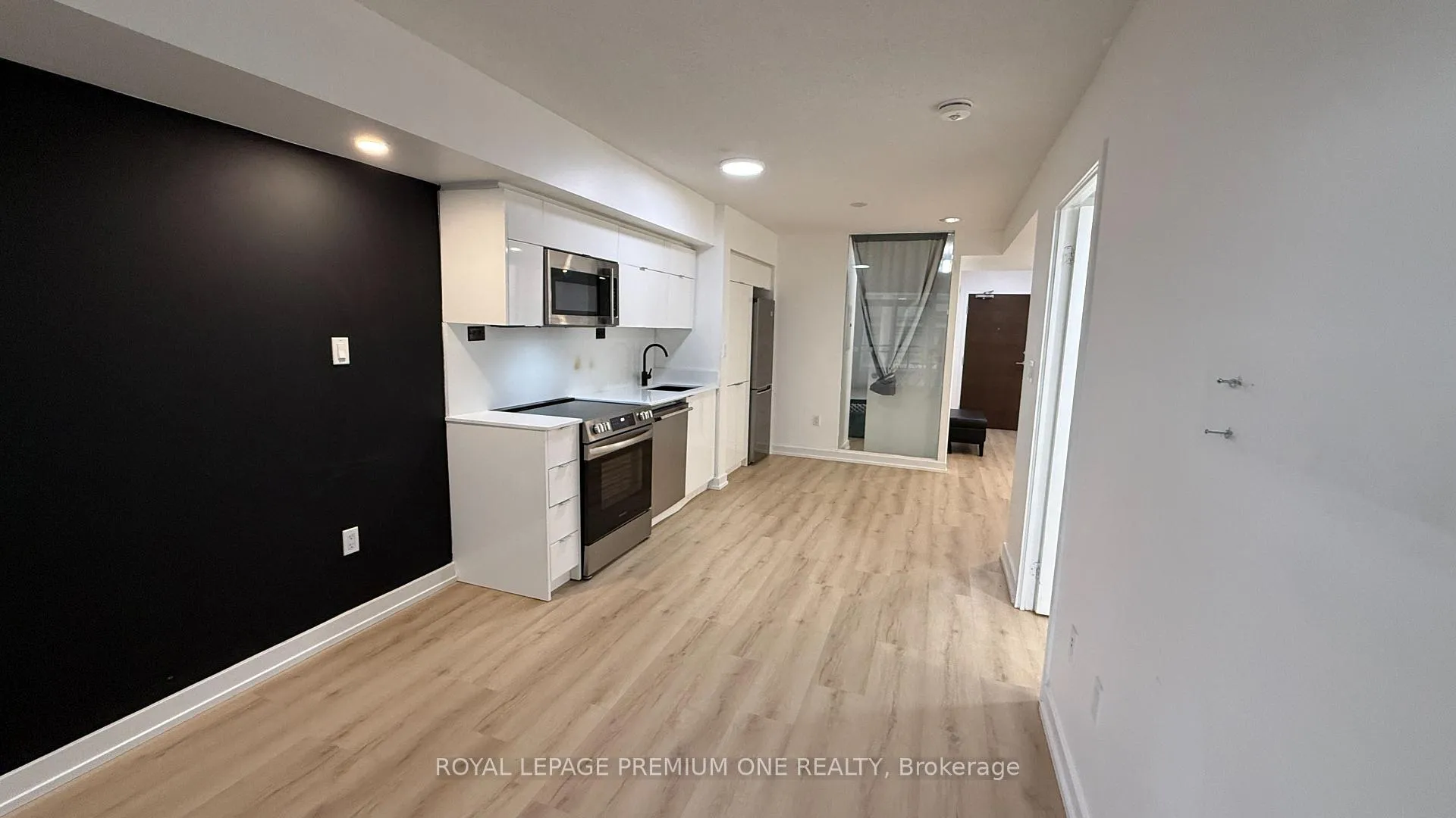Photo 14 of Unit 909, 151 Dan Leckie Way, Toronto, Waterfront Communities — HOMEH