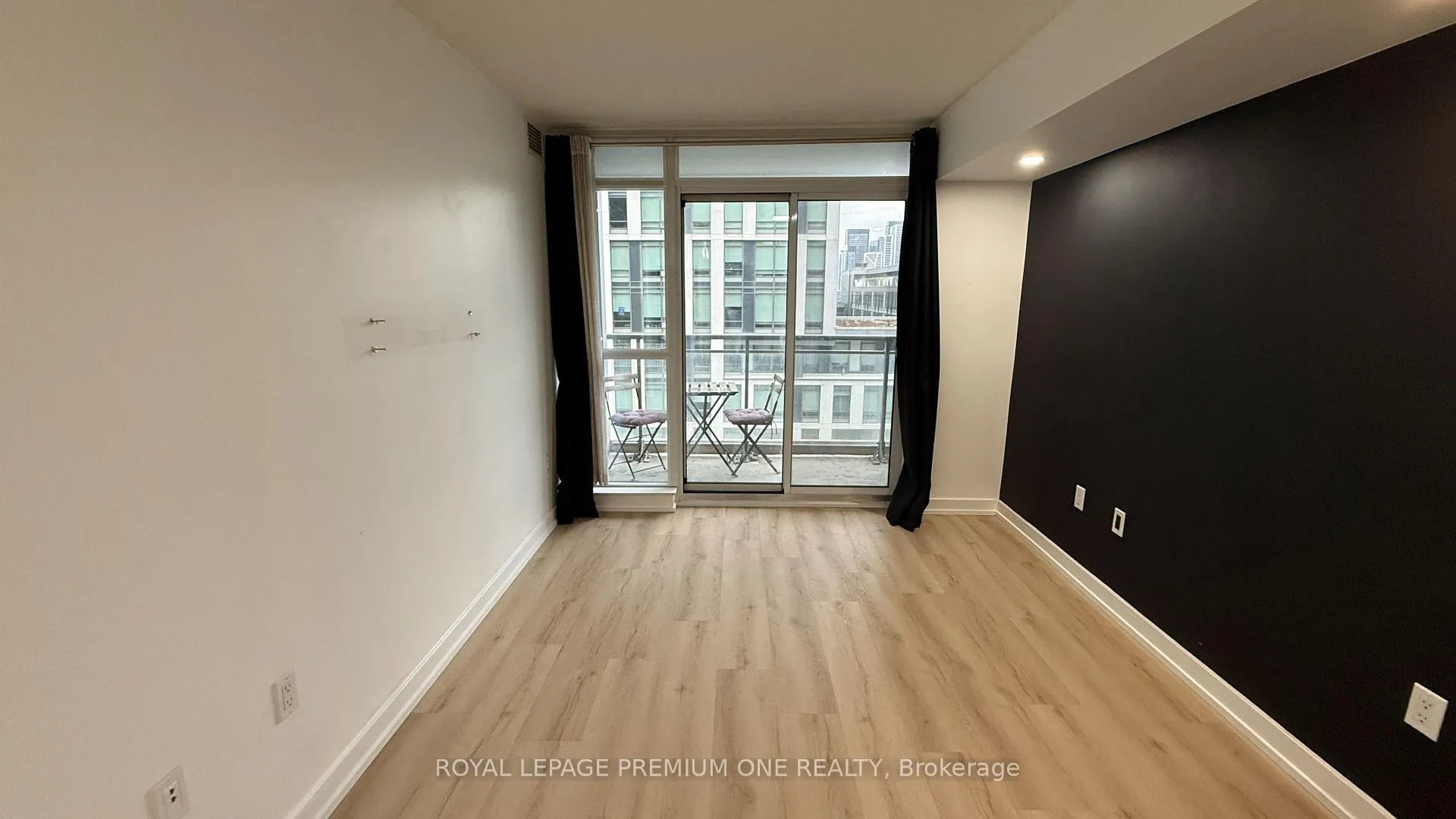Photo 17 of Unit 909, 151 Dan Leckie Way, Toronto, Waterfront Communities — HOMEH