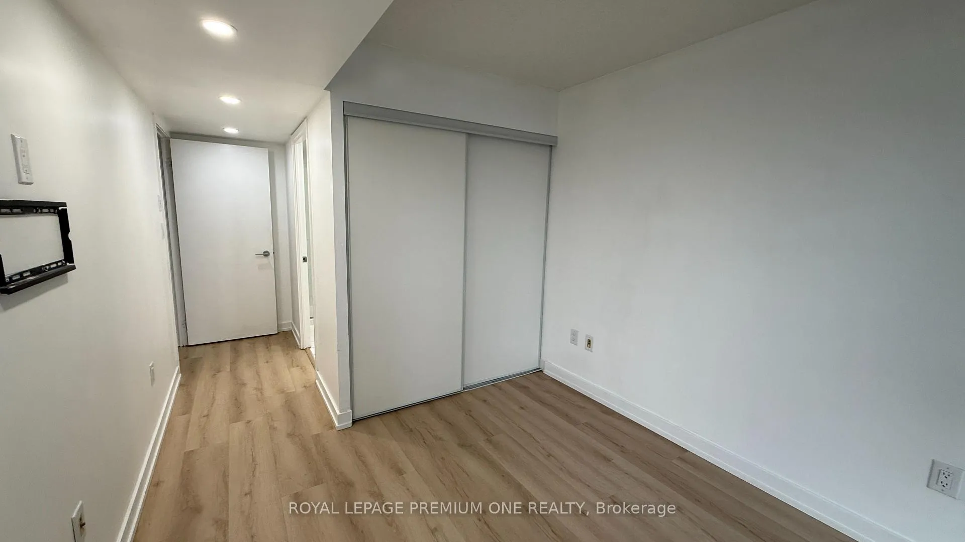 Photo 25 of Unit 909, 151 Dan Leckie Way, Toronto, Waterfront Communities — HOMEH