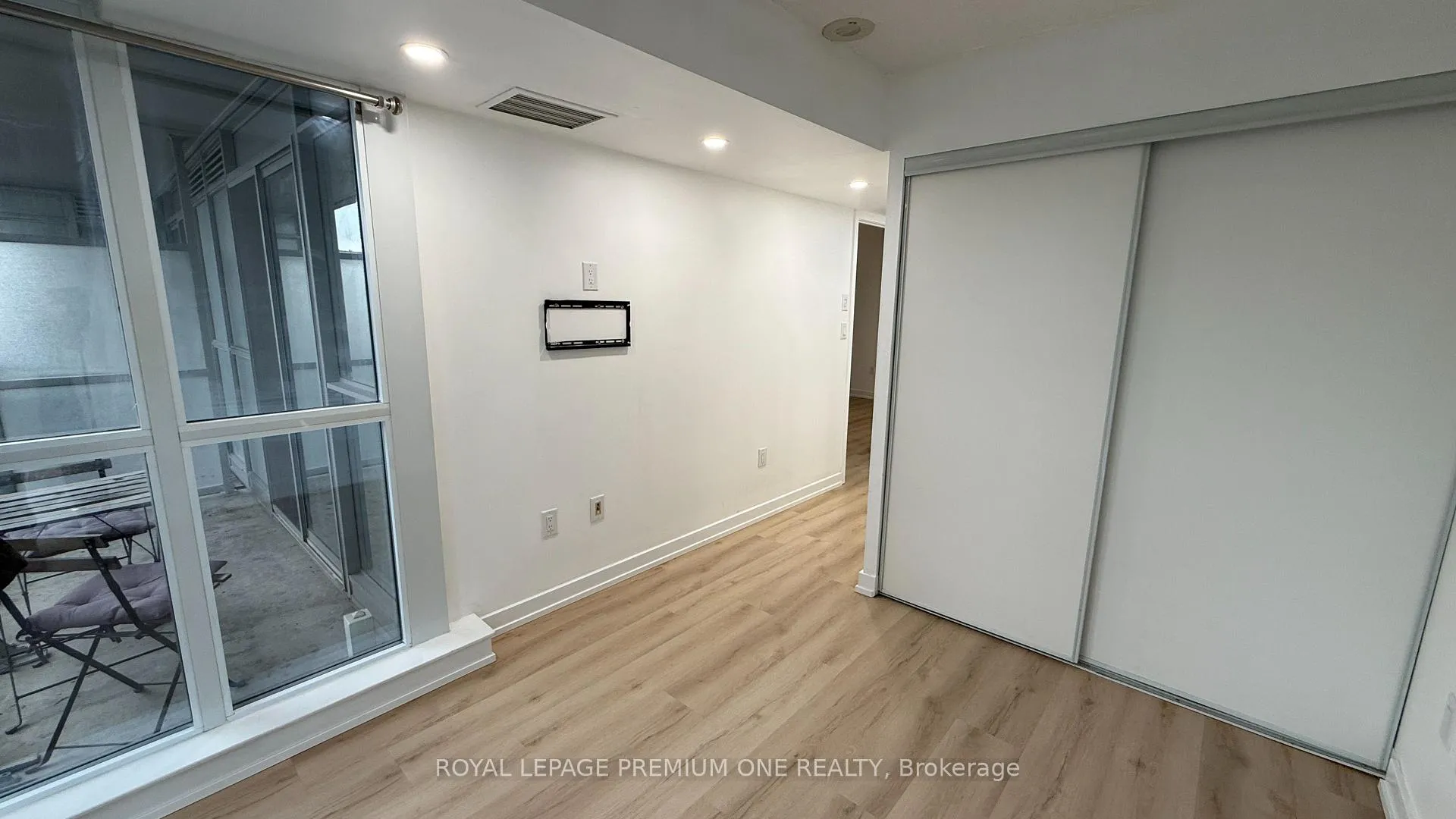 Photo 26 of Unit 909, 151 Dan Leckie Way, Toronto, Waterfront Communities — HOMEH