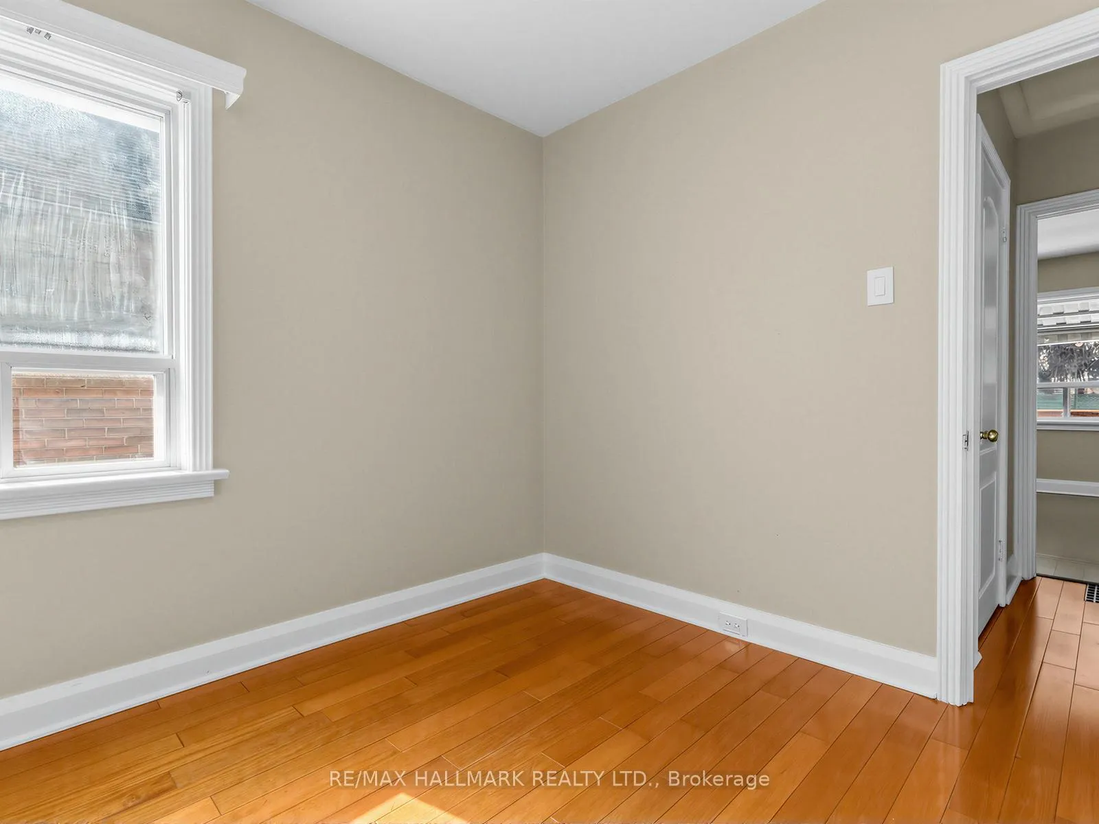 Photo 10 of 84 St Hubert Avenue, Toronto, East York — HOMEH