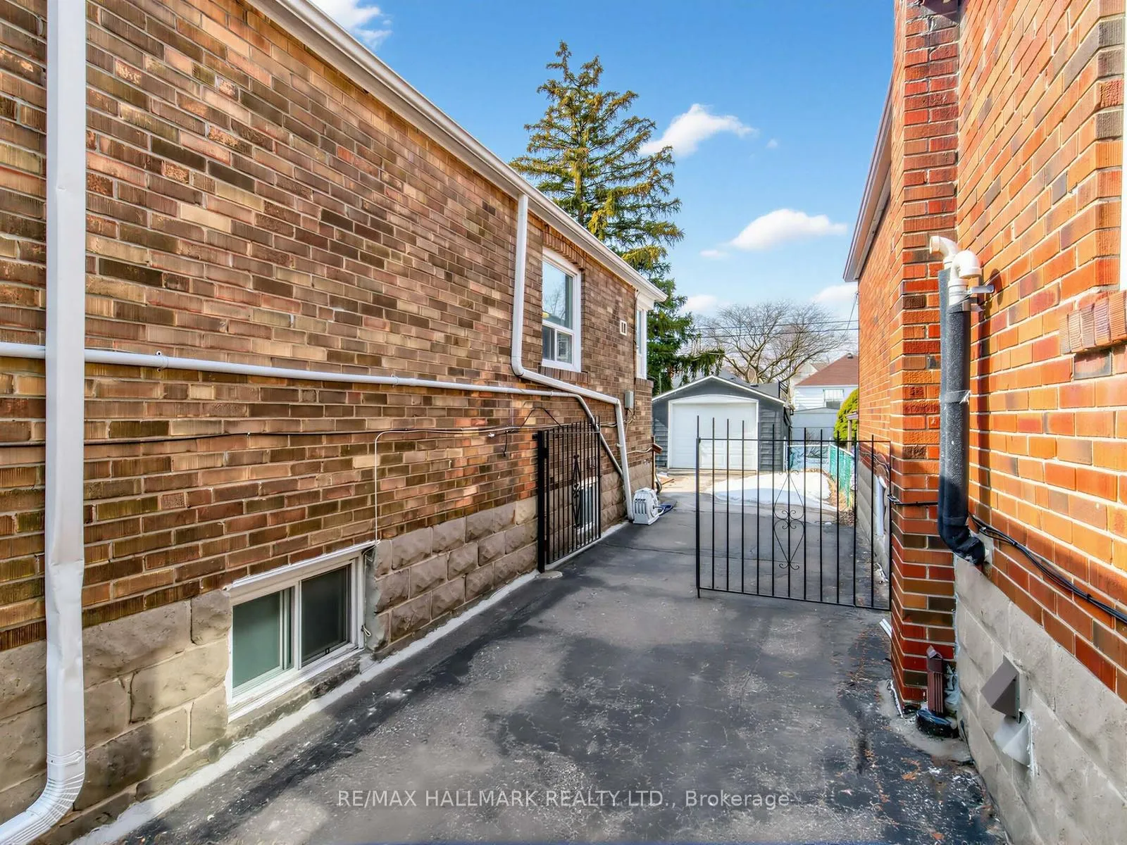 Photo 16 of 84 St Hubert Avenue, Toronto, East York — HOMEH