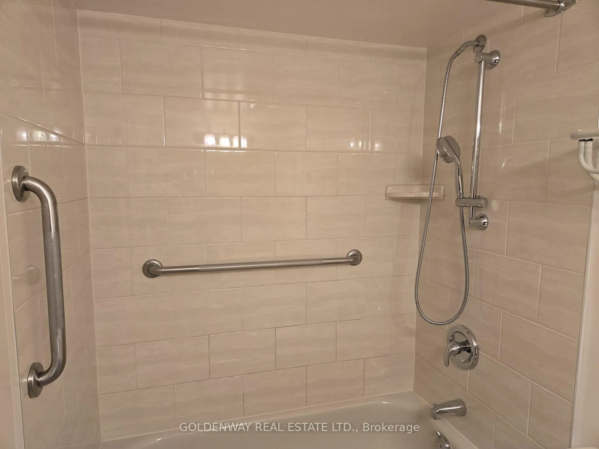 Photo 15 of Unit 808, 55 Skymark Drive, North York, Hillcrest Village — HOMEH