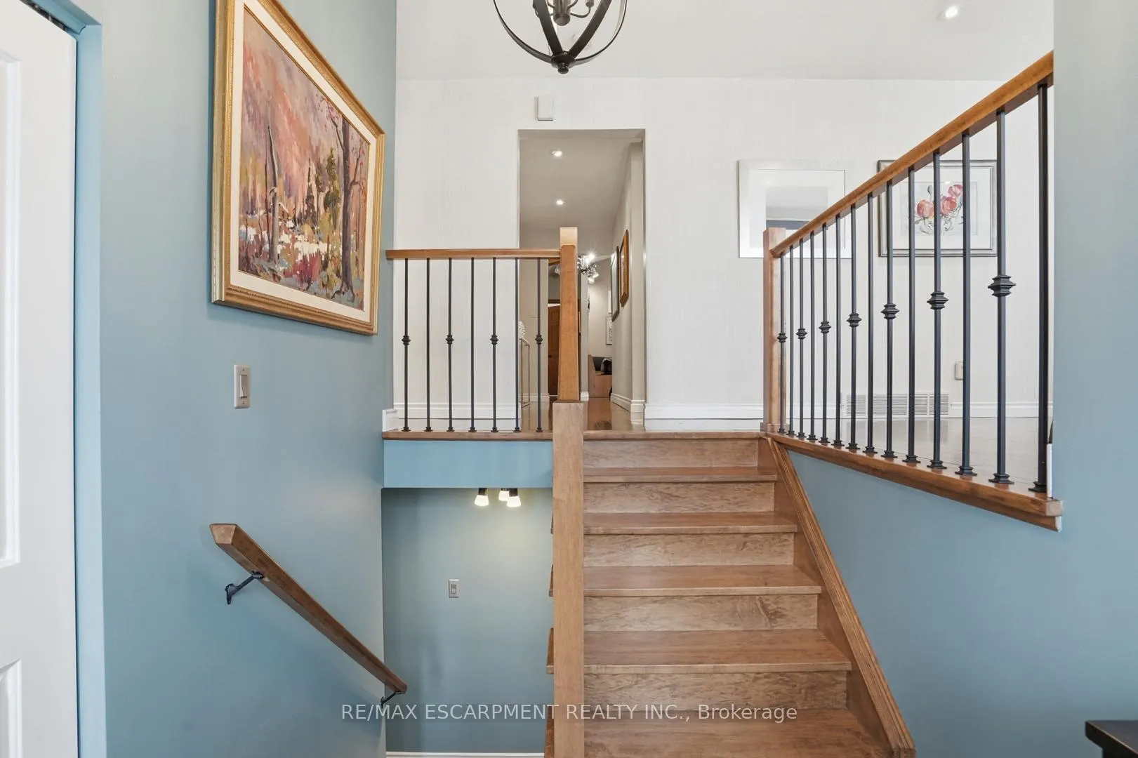 Photo 7 of 9389 Chippewa Road W, Hamilton, Rural Glanbrook — HOMEH