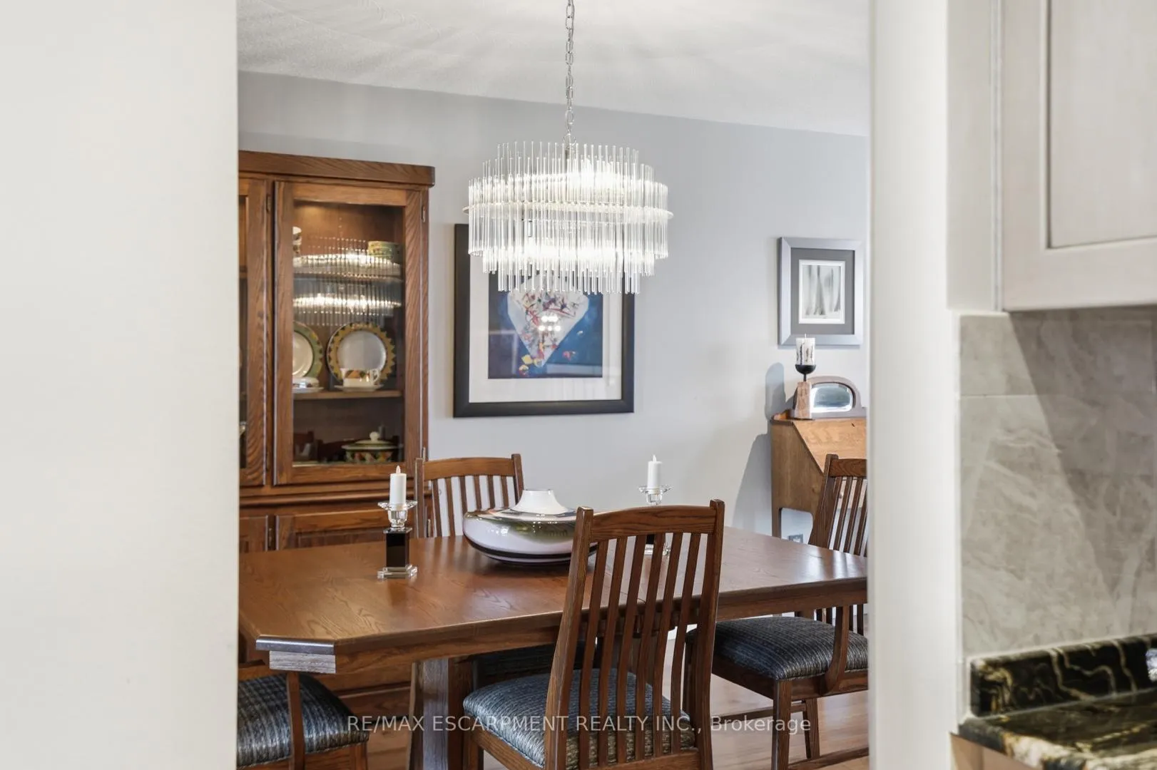 Photo 21 of 9389 Chippewa Road W, Hamilton, Rural Glanbrook — HOMEH