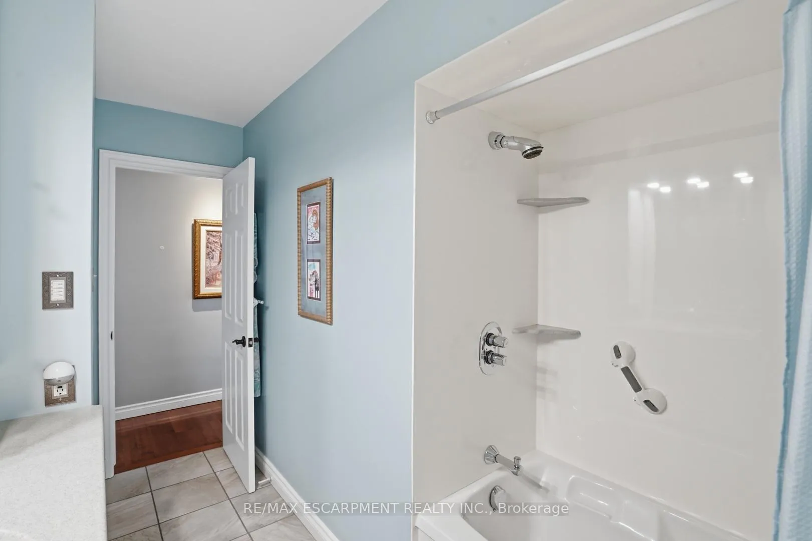 Photo 32 of 9389 Chippewa Road W, Hamilton, Rural Glanbrook — HOMEH