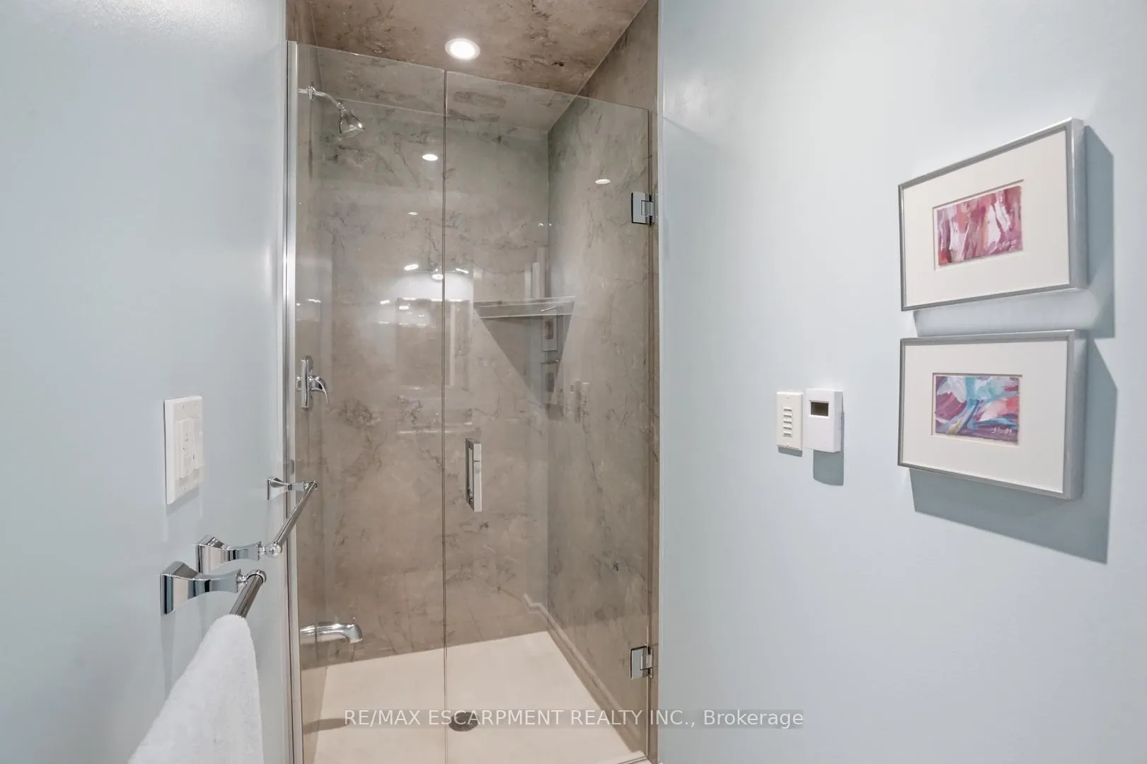 Photo 34 of 9389 Chippewa Road W, Hamilton, Rural Glanbrook — HOMEH