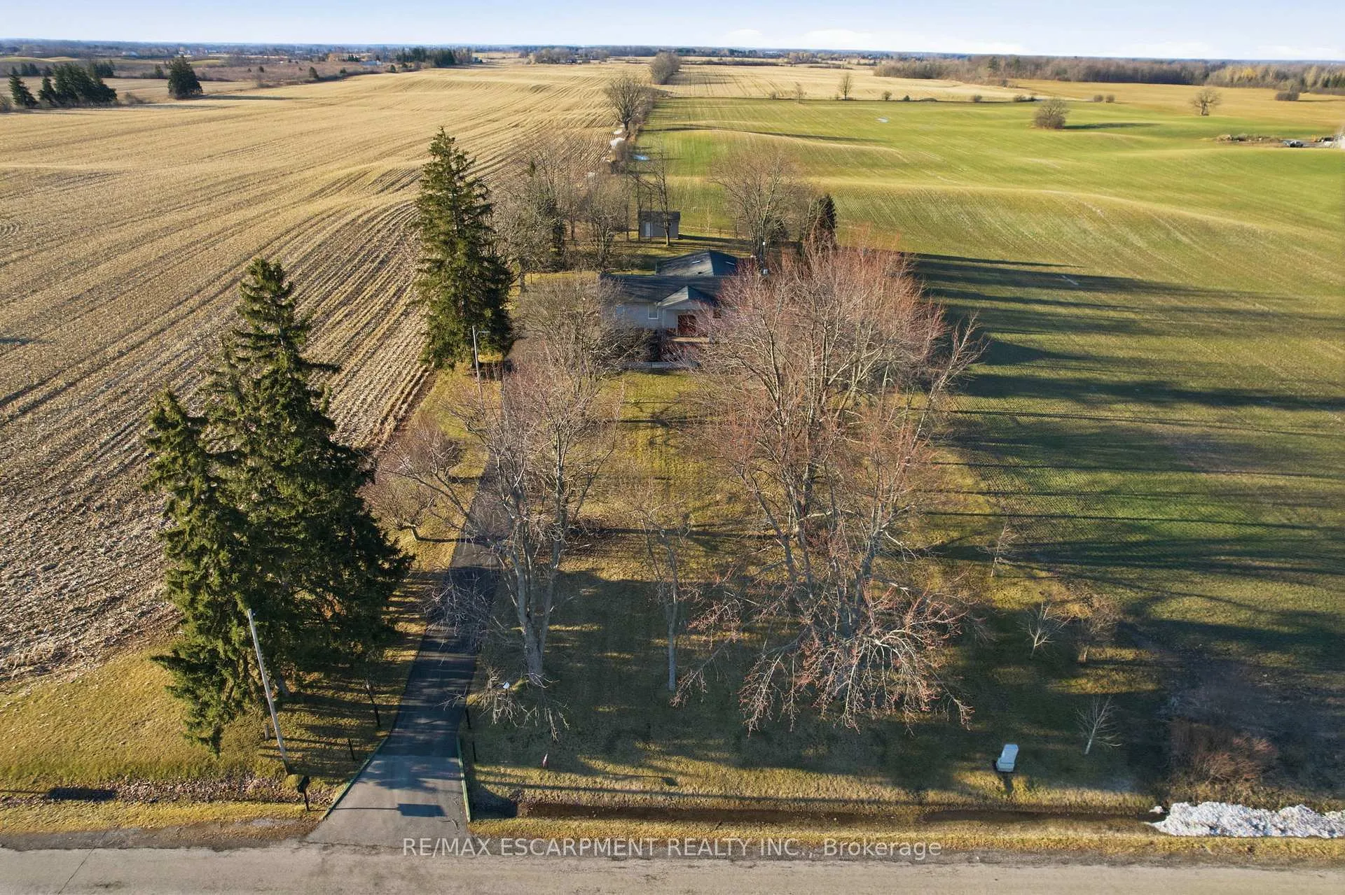 Photo 48 of 9389 Chippewa Road W, Hamilton, Rural Glanbrook — HOMEH