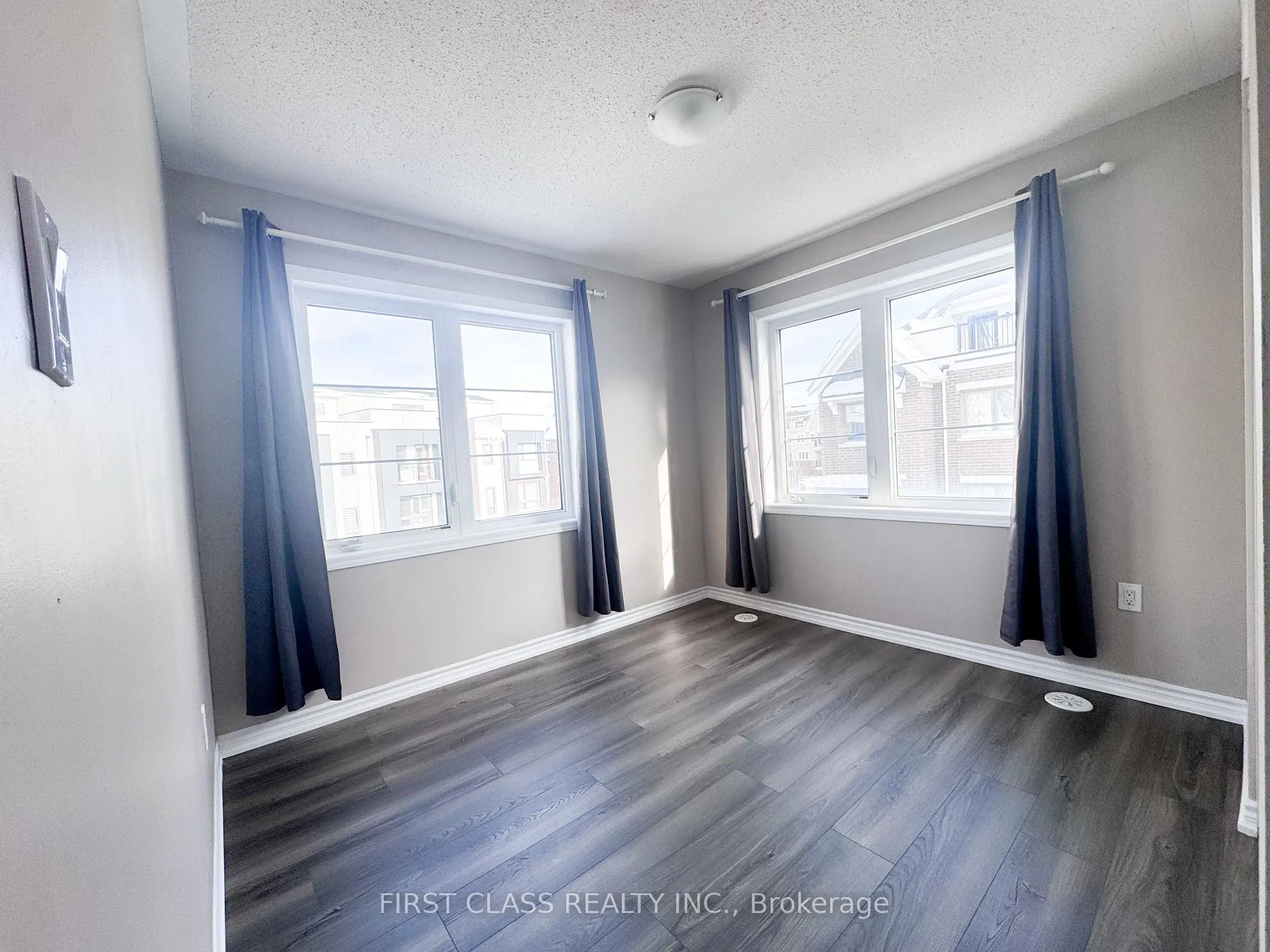 Photo 18 of 19 Thomas Swanson Street N, Markham, Cornell — HOMEH