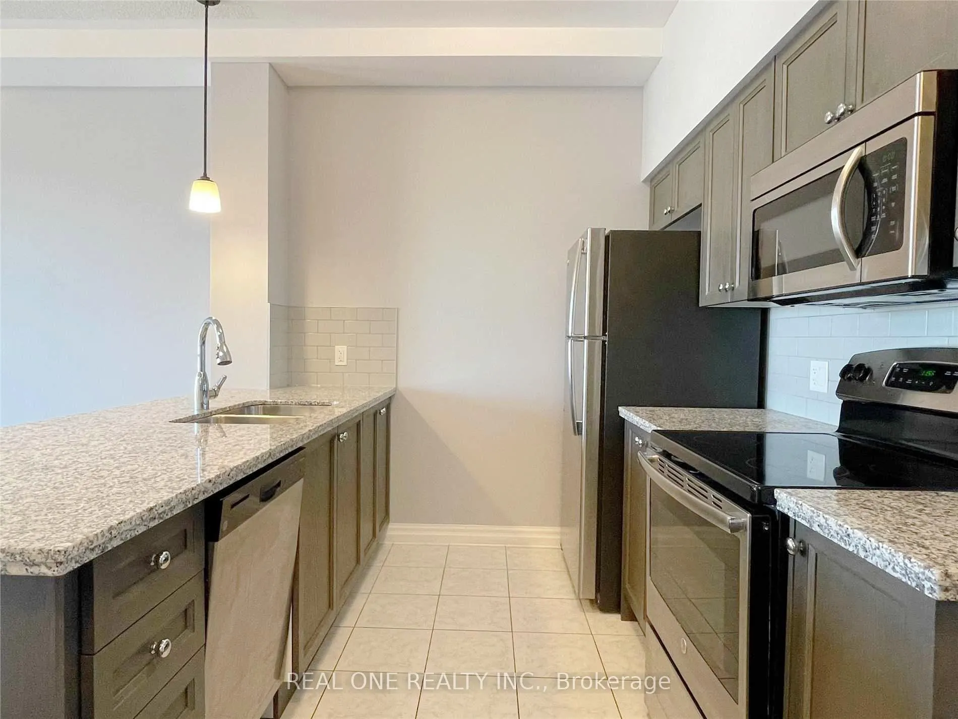Photo 7 of Unit 603, 112 King Street E, Hamilton, Beasley — HOMEH