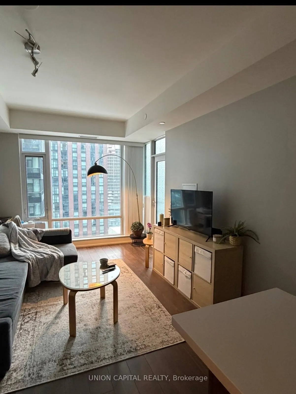 Photo 15 of Unit 1807, 21 Widmer Street, Toronto, Waterfront Communities — HOMEH
