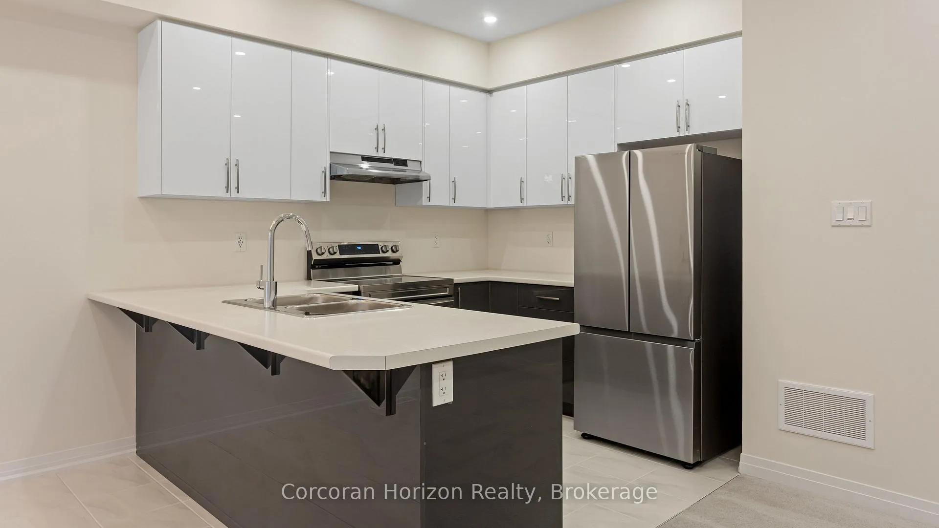 Photo 16 of 21 George Brier Drive W, Brant, Paris — HOMEH