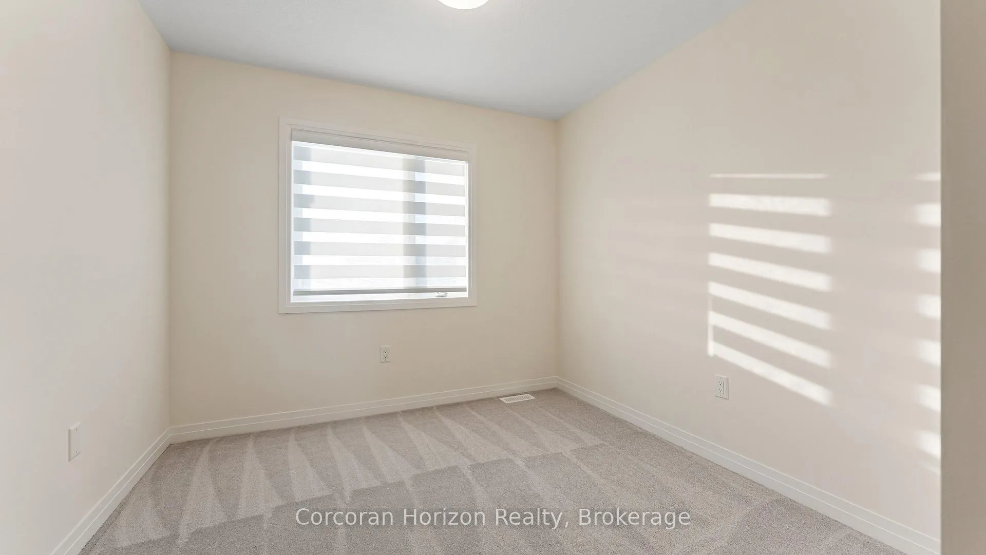 Photo 20 of 21 George Brier Drive W, Brant, Paris — HOMEH