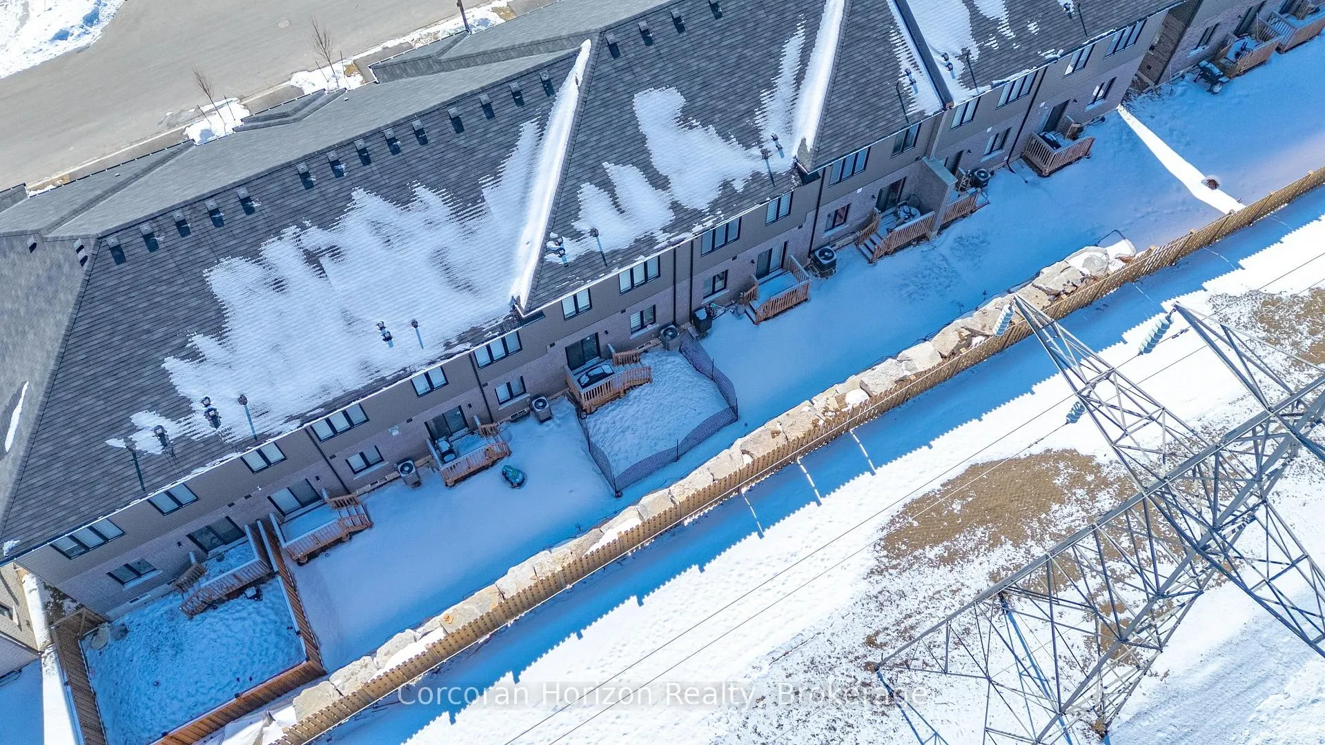 Photo 23 of 21 George Brier Drive W, Brant, Paris — HOMEH