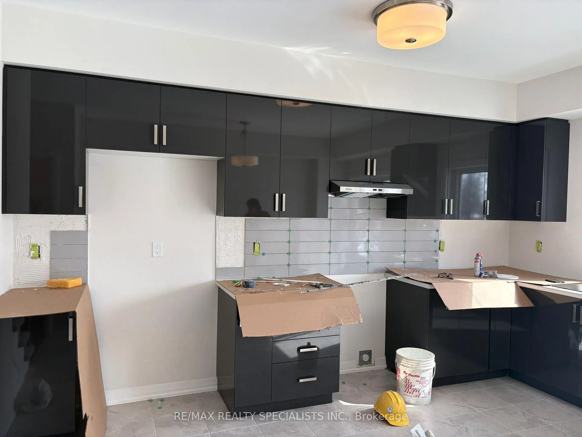 Photo 7 of Unit 15, 313 Conklin Road, Brantford — HOMEH